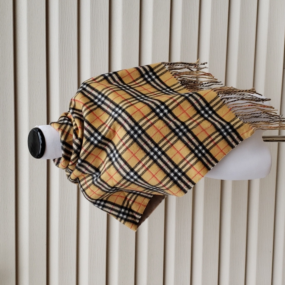 Burberry Yellow/Tan Vintage Check Fringe Scarf Wrap